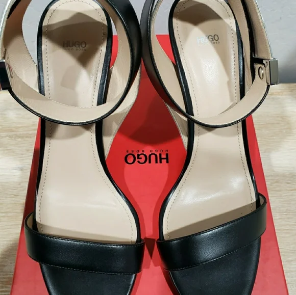 NWB! HUGO BOSS Women's West Sandal 90-C Shoes (9) Black/Silver